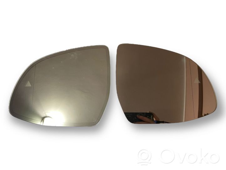 BMW X6 F16 Wing mirror glass 0697049AA