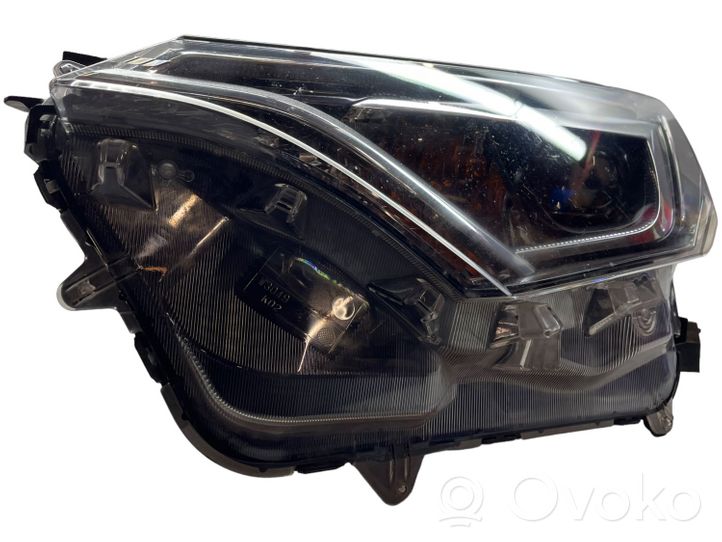 Toyota RAV 4 (XA40) Lampa przednia 8118542680