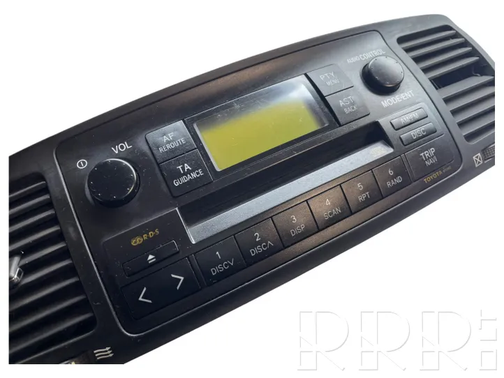 Toyota Corolla E120 E130 Unité principale radio / CD / DVD / GPS 8612002260