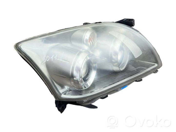 Toyota Avensis T250 Lampa przednia 35108