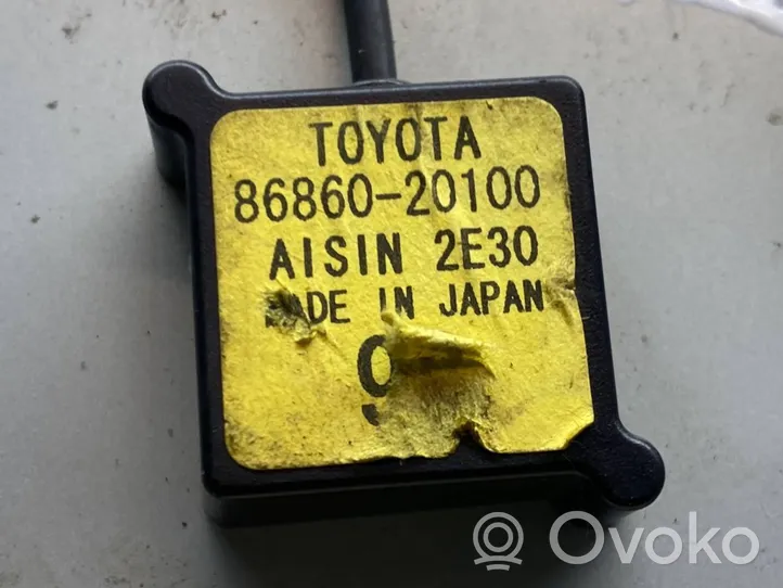 Toyota Avensis T270 Aerial antenna amplifier 8686020100