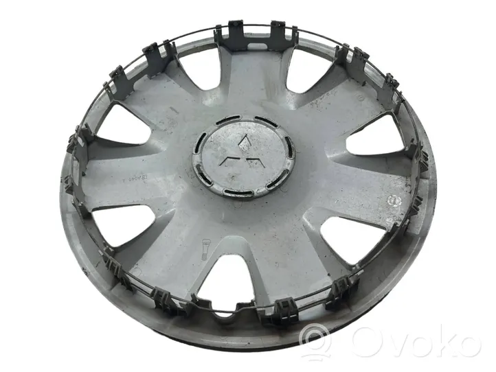 Mitsubishi Lancer X R17 wheel hub/cap/trim A040A