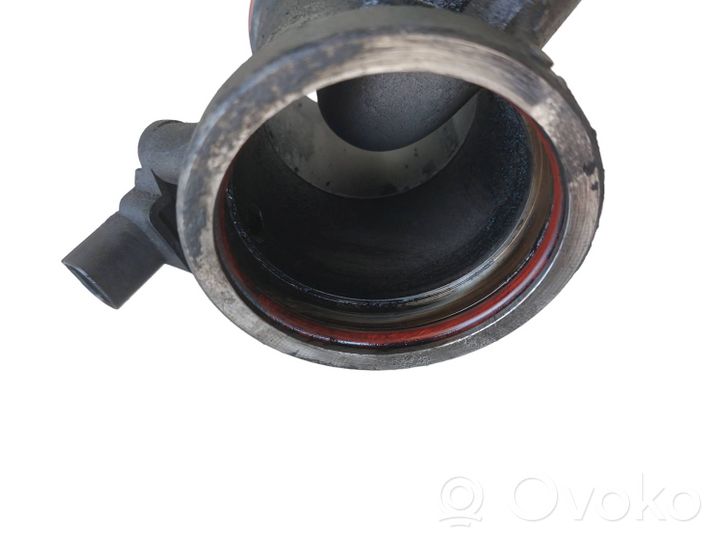 Mercedes-Benz E W211 Tuyau de raccordement solide EGR A6460900754