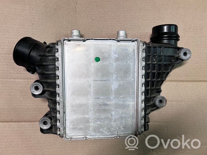 Land Rover Evoque I Радиатор интеркулера GJ329L440AD