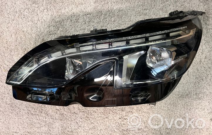 Peugeot 5008 II Lampa przednia 9837759780