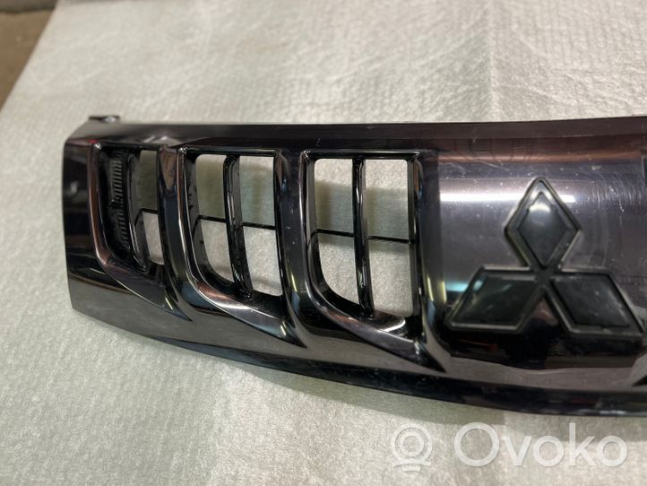 Mitsubishi L200 Grille de calandre avant 7450B114