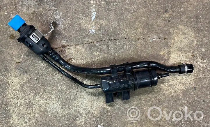 BMW 7 G11 G12 Tube de remplissage AdBlue 735830809