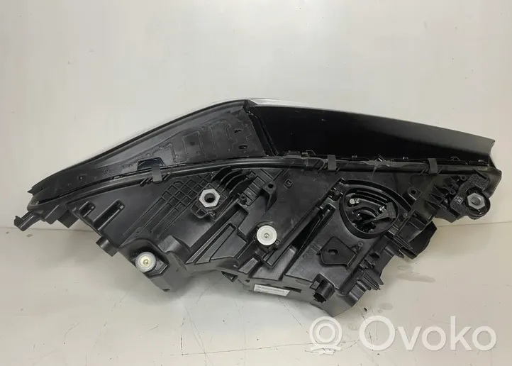 BMW X5 G05 Lampa przednia 9850411