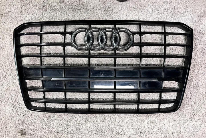 Audi A8 S8 D4 4H Maskownica / Grill / Atrapa górna chłodnicy 4H0853651AA