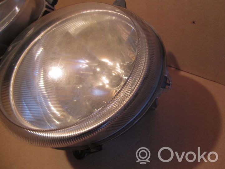 Jeep Patriot Lampa przednia 