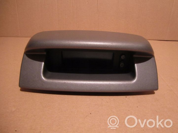 Opel Vivaro Tachometer 