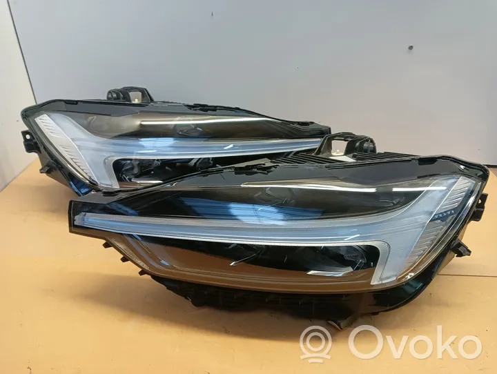 Volvo XC60 Lot de 2 lampes frontales / phare 