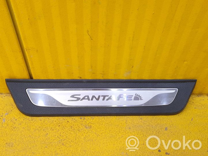 Hyundai Santa Fe Rivestimento vano piedi laterale 858842W500585742W50085888