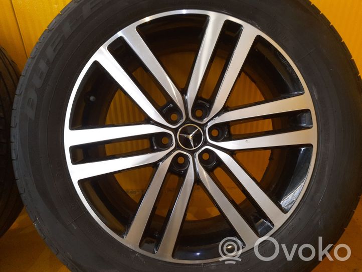 Mercedes-Benz W470 R19 alloy rim 