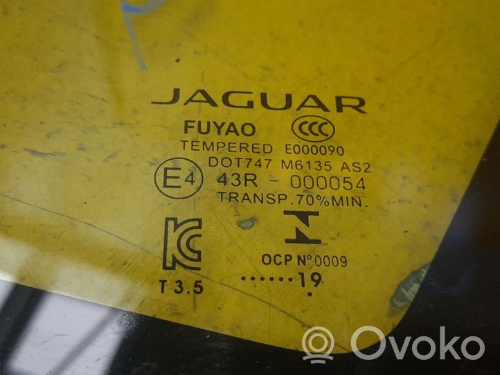 Jaguar E-Pace Fenêtre latérale avant / vitre triangulaire 