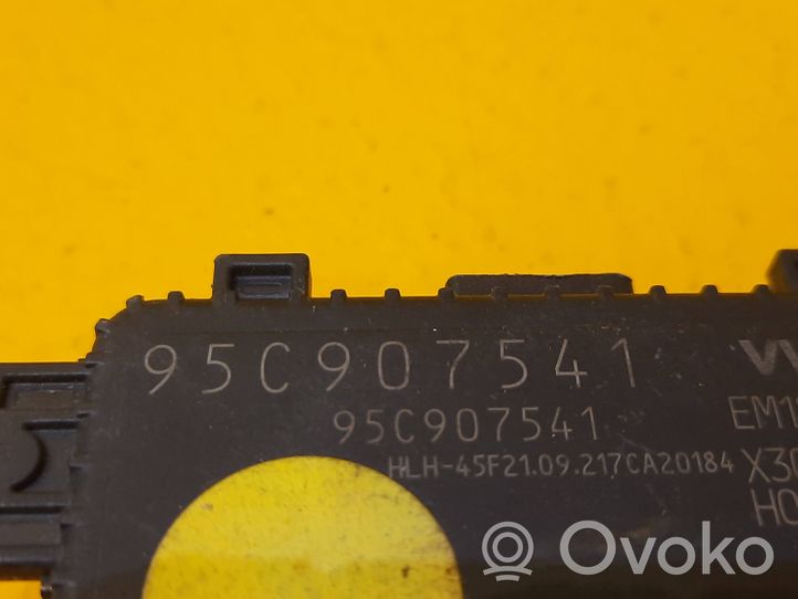 Volkswagen Golf VIII Mascherina/borchia per il sensore del rilevatore Distronic ACC 95C907541