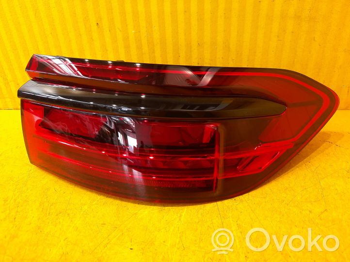 Audi A8 S8 D5 Lampa tylna 4N0945208Q