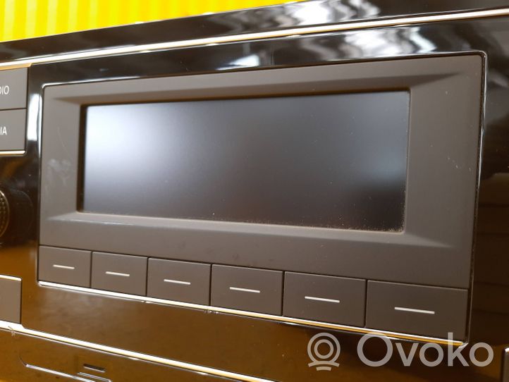 Volkswagen Multivan T6 Panel / Radioodtwarzacz CD/DVD/GPS 7LA035153B