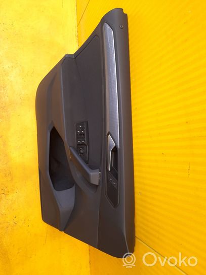 Volkswagen Tiguan Boczki / Poszycie drzwi przednich 
