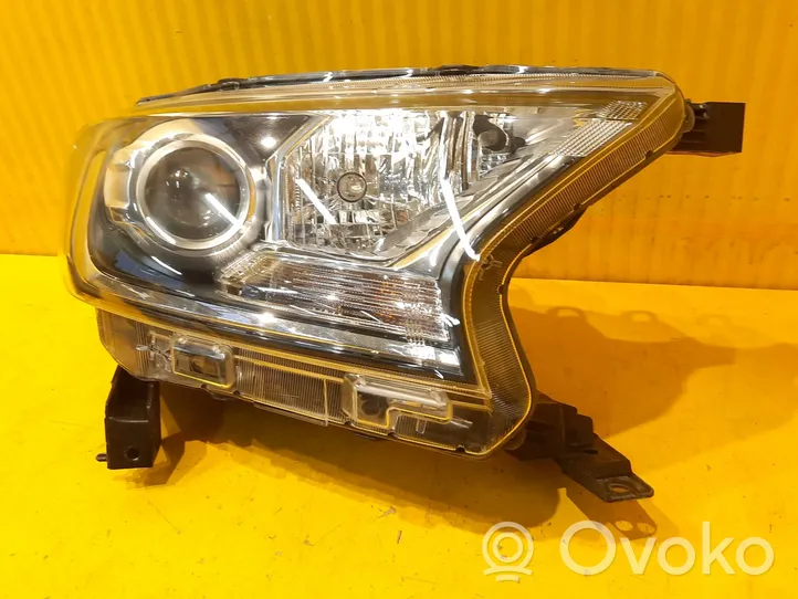 Ford Ranger Lampa przednia 