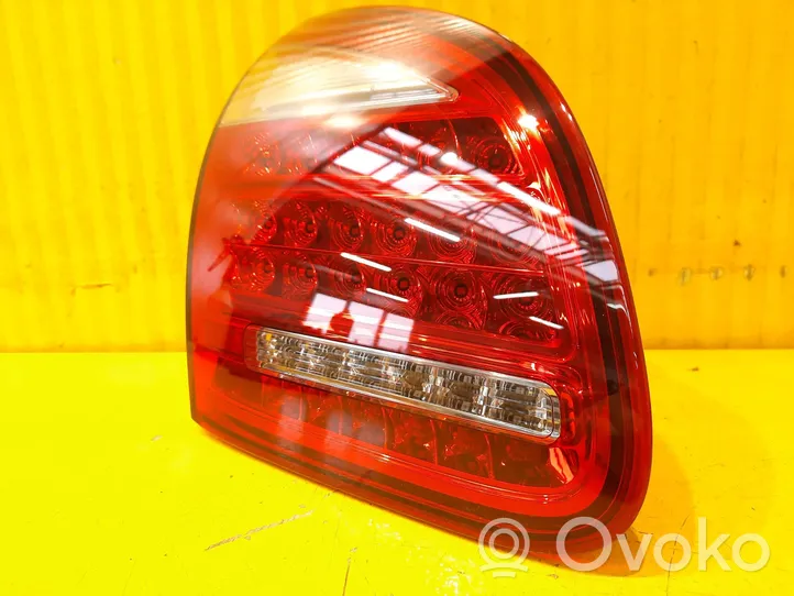 Porsche Cayenne (9PA) Lampy tylnej klapy bagażnika 7P5945093K