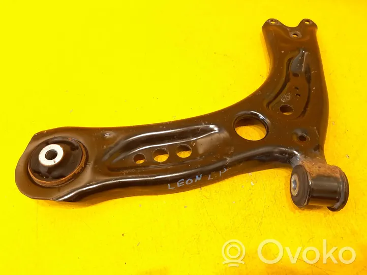 Seat Leon (5F) Braccio di controllo sospensione anteriore inferiore/braccio oscillante 5Q0407151T