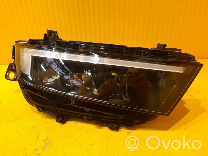 Opel Astra L Phare frontale 9840159780