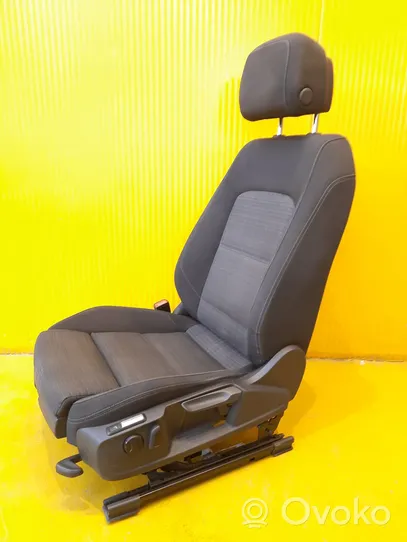 Volkswagen PASSAT B8 Asiento delantero del conductor 