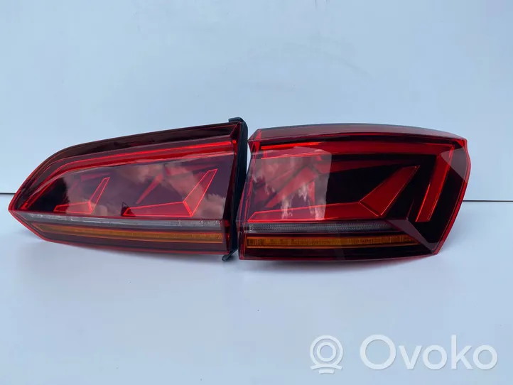 Volkswagen Touareg III Set di luci posteriori 760945208A