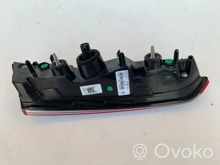 Renault Captur II Luci posteriori del portellone del bagagliaio 265501234R