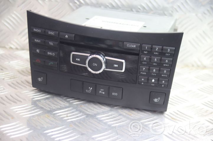 Mercedes-Benz E W212 Radio/CD/DVD/GPS head unit 