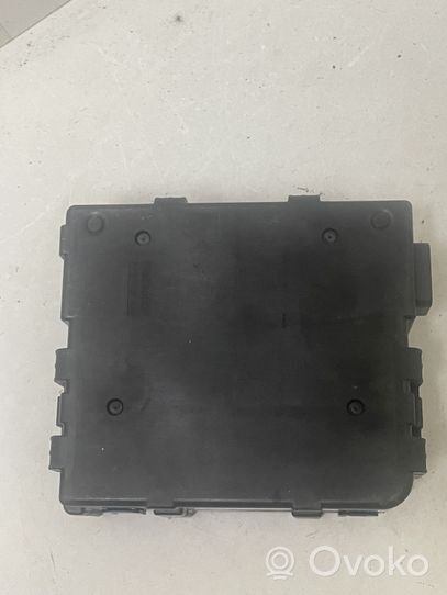 Toyota Prius (XW20) Module de frein de stationnement 8968047020