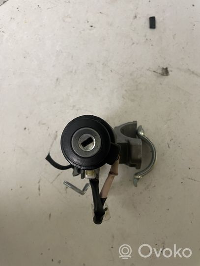 Hyundai i20 (PB PBT) Ignition lock 