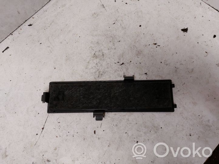 Audi Q2 - Rivestimento del vano portaoggetti del cruscotto 81B857035