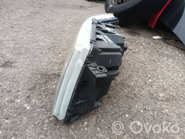 Dodge Journey Lampa przednia 