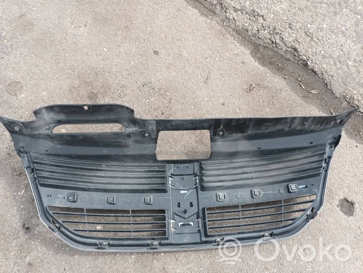 Dodge Journey Maskownica / Grill / Atrapa górna chłodnicy 