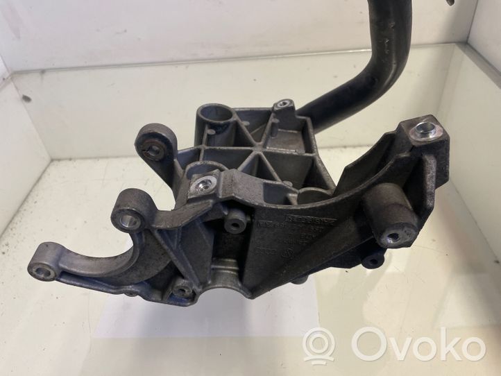 Audi A4 S4 B7 8E 8H Power steering pump mounting bracket 059145169AA