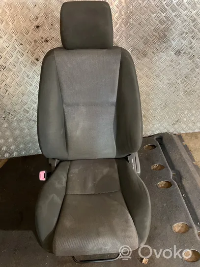 Toyota Corolla Verso E121 Front driver seat 