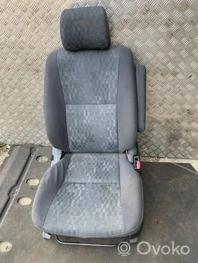 Toyota Avensis Verso Asiento delantero del pasajero 