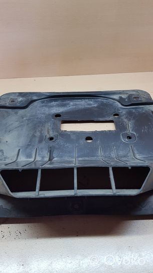 Porsche Macan Center/middle under tray cover 95B825370