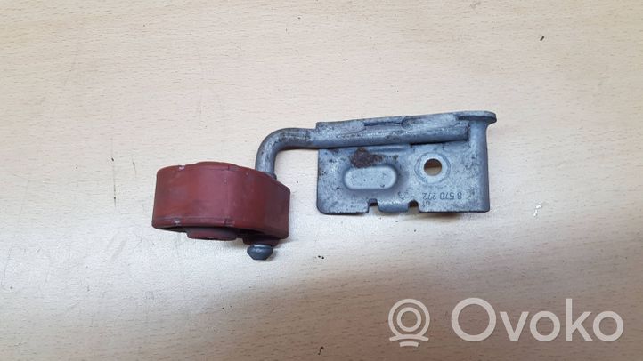 BMW 4 F32 F33 Staffa/supporto di montaggio della marmitta 8587578