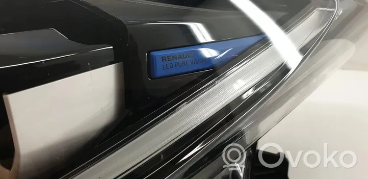 Renault Zoe Lampa przednia 