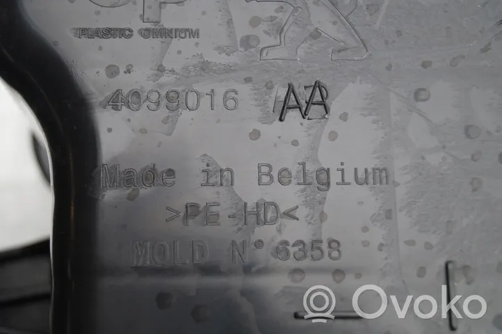Opel Vivaro AdBlue skysčio bakelis 4077148AA
