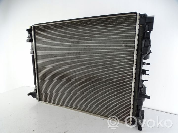 Maserati Ghibli Radiateur de refroidissement 670038340