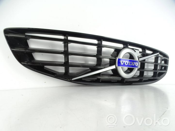 Volvo V60 Atrapa chłodnicy / Grill 31425886