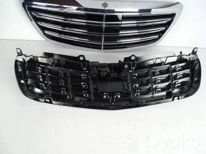 Mercedes-Benz S AMG W222 Grille de calandre avant A2228802500