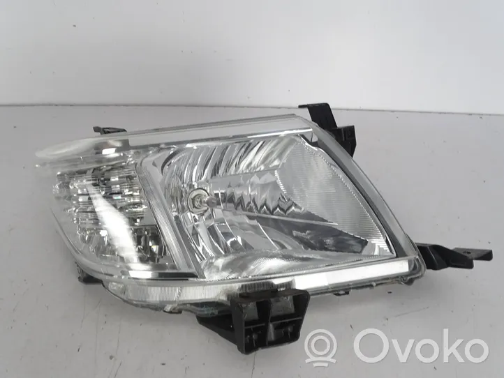 Toyota Hilux (AN10, AN20, AN30) Headlight/headlamp 