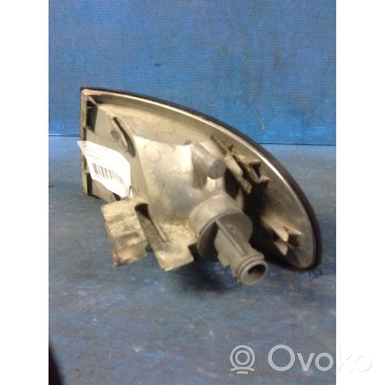 Audi A4 S4 B5 8D Lampa przednia 