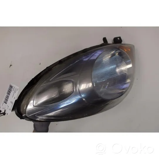 Nissan Note (E11) Lampa przednia 