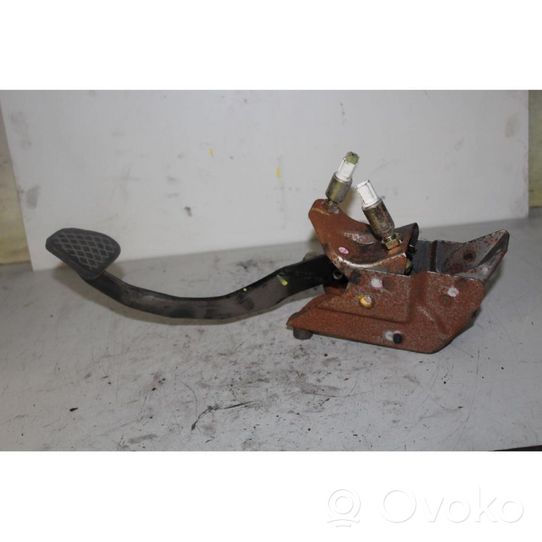 Honda CR-V Clutch pedal 